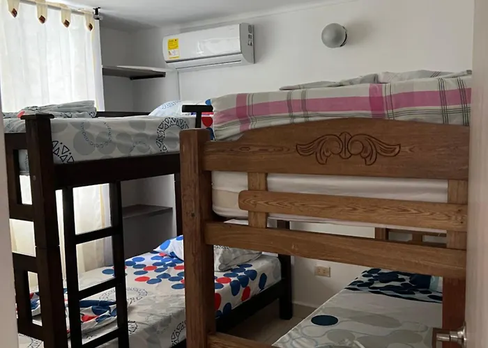 Confortable Apartamento En Hermoso Condominio.