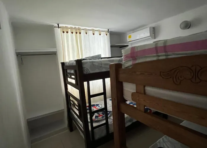 Confortable Apartamento En Hermoso Condominio.