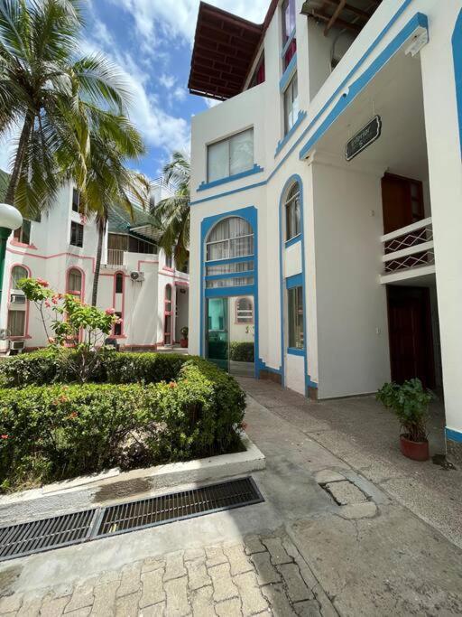Confortable En Hermoso Condominio. Apartment