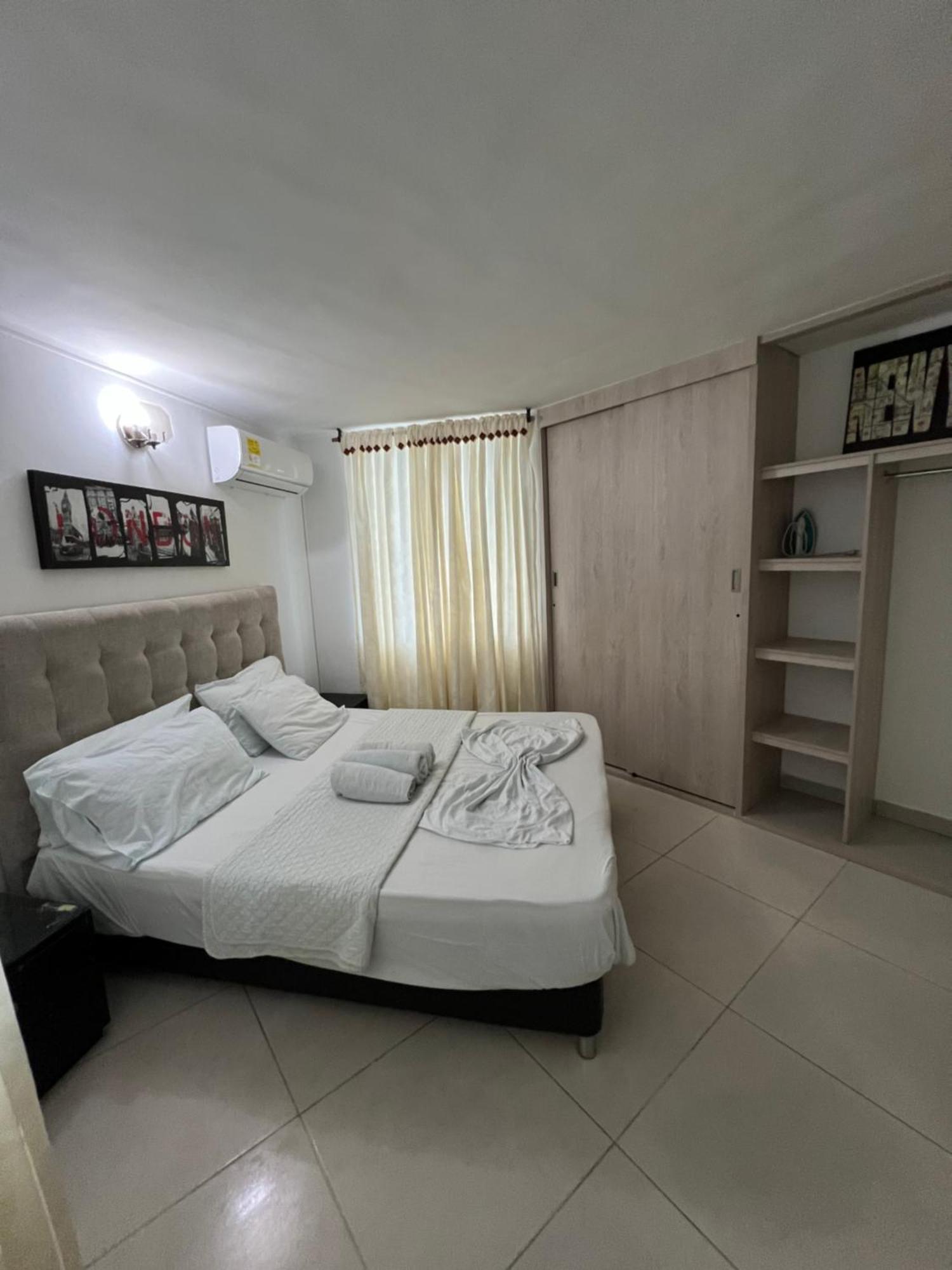 Confortable En Hermoso Condominio. Apartment