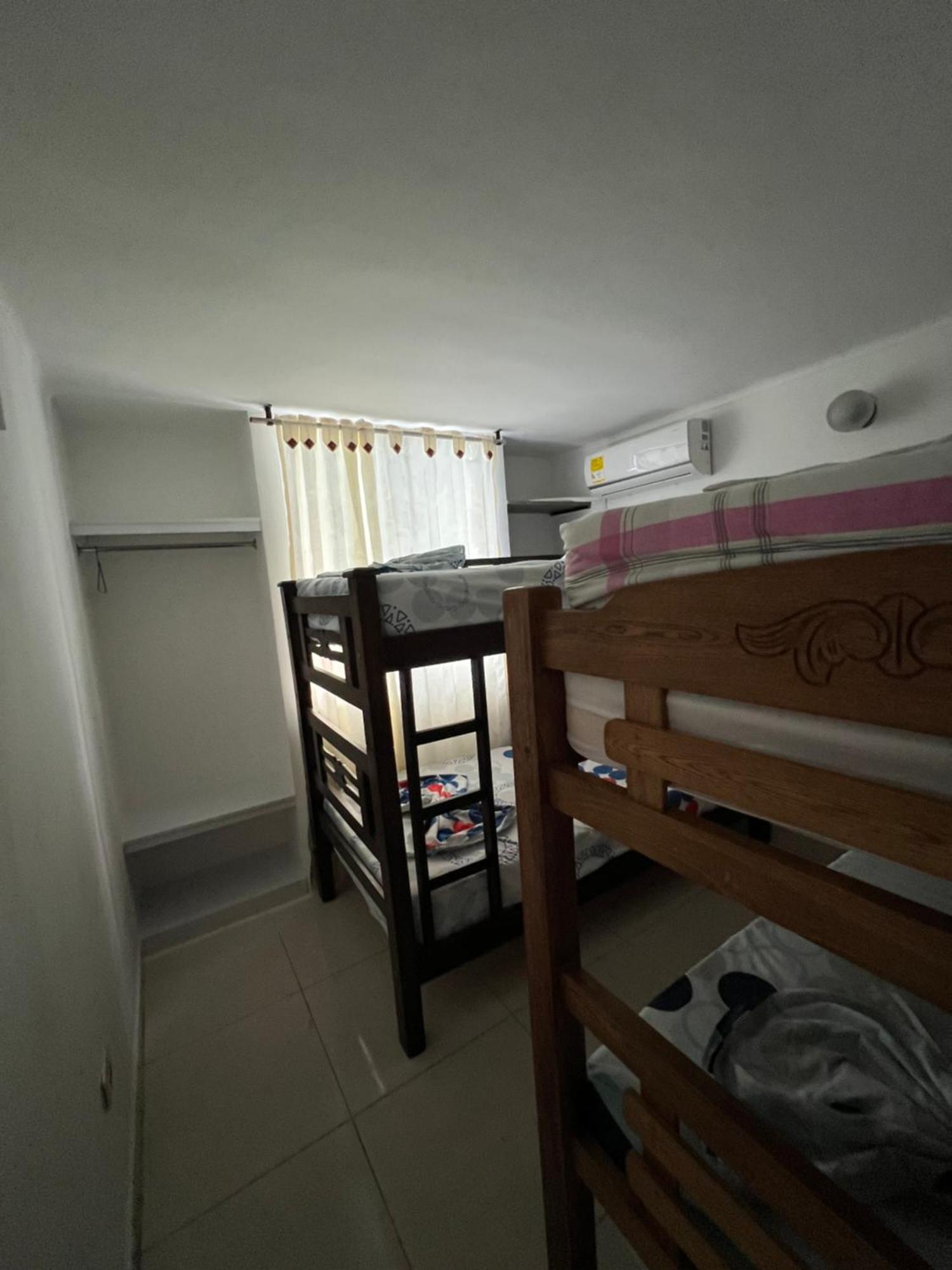 Confortable En Hermoso Condominio.