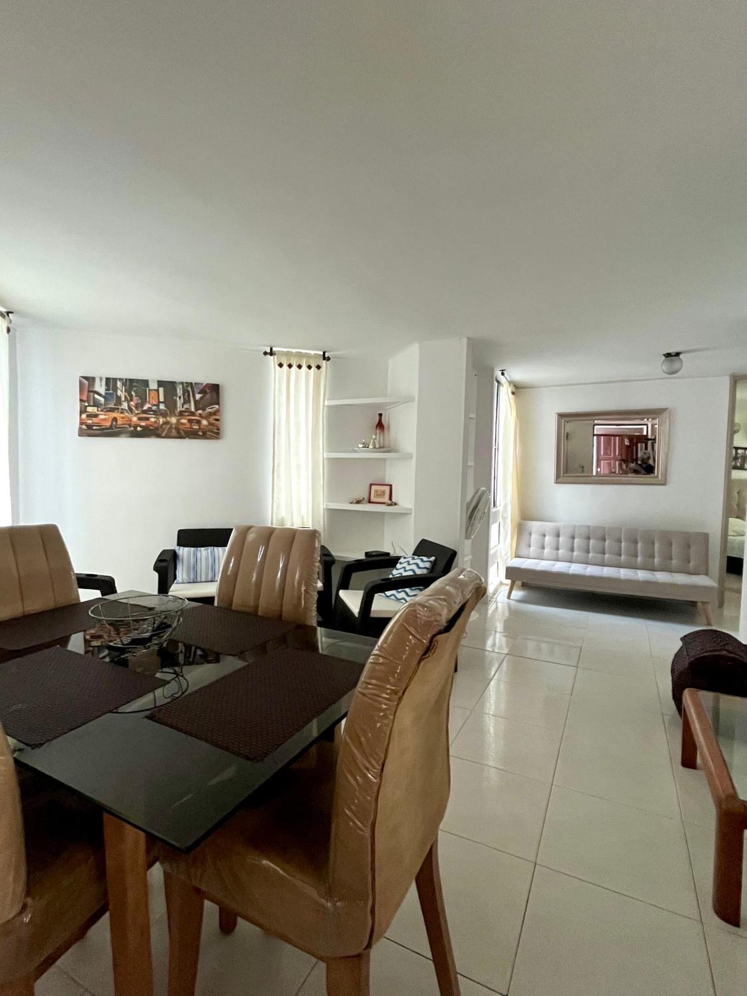 Confortable En Hermoso Condominio. * Santa Marta (Magdalena)